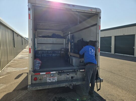 Ready 2 Roll Moving