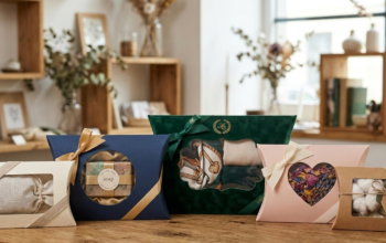 Custom Pillow Boxes with Logo | Free Shipping